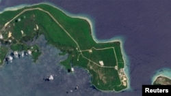 Imagen de satélite muestra el petrolero "Neptune 6", con bandera de Panamá, y el "Esperanza", con bandera de Cuba, en una posición de barco a barco para transferir petróleo crudo y combustibles, en la Bahía de Nipe, Cuba, el 18 de junio de 2024.