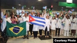 Médicos cubanos llegan a Brasil. (Archivo)