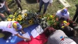 Gobierno de Maduro sepulta a opositor Óscar Pérez sin permiso de su viuda y madre