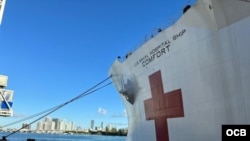 Buque hospital Comfort atracado en Miami. (Foto: Jesús Acosta)