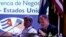 De izq. a der. Carlos Fernández de Cossío y Philip Peters, de FocusCuba, en la conferencia de negocios Cuba-EEUU el 26 de octubre de 2022.