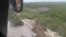 Captura de video de la Guardia Costera sobre la operación de búsqueda y rescate de los balseros cubanos. (USCG)