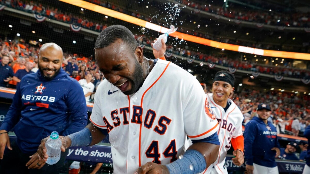 Dubón destaca rol de Yordan Álvarez en los Astros de Houston