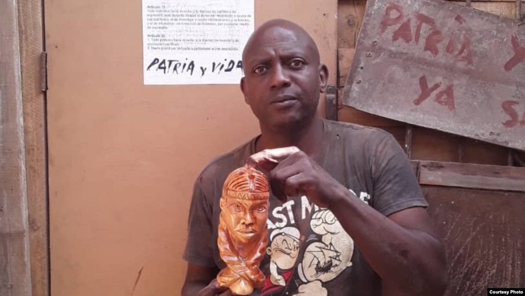 Adrián Curuneaux Stivens. (Foto: Katherine Mojena Hernández vía CubaNet)