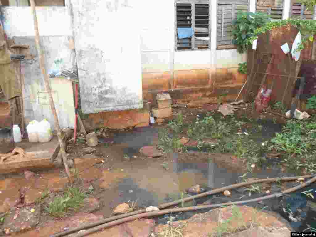 Reporta Cuba contaminacion edificios Guira de Melena foto Martha Domínguez Calero