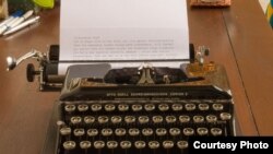 Imágen de una máquina de escribir (Fundación Cintas)