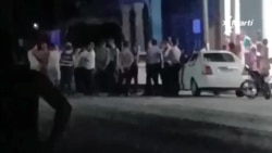 Policía custodia sede del Partido Comunista en La Lisa
