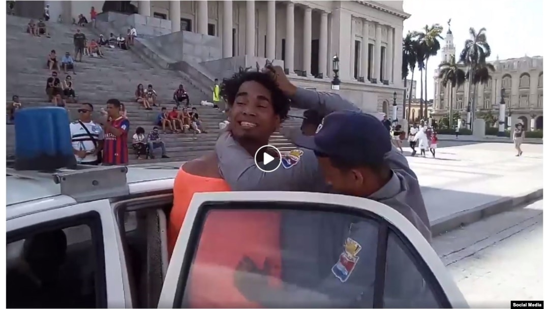 Detención violenta de Luis Manuel Otero Alcántara.