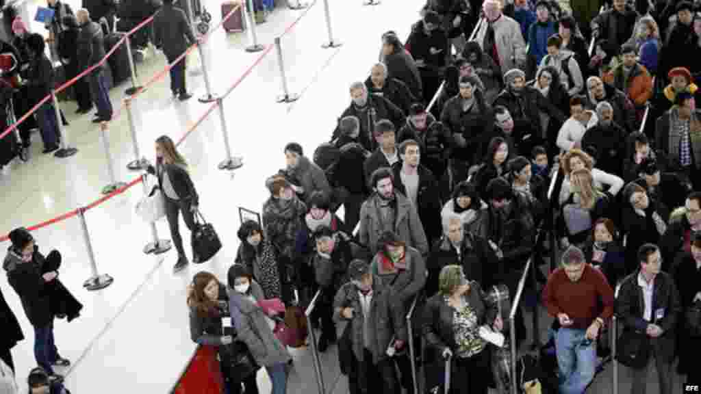 NUEVA YORK, AFECTADA PERO NO PARALIZADA POR LA TORMENTA DE NIEVE