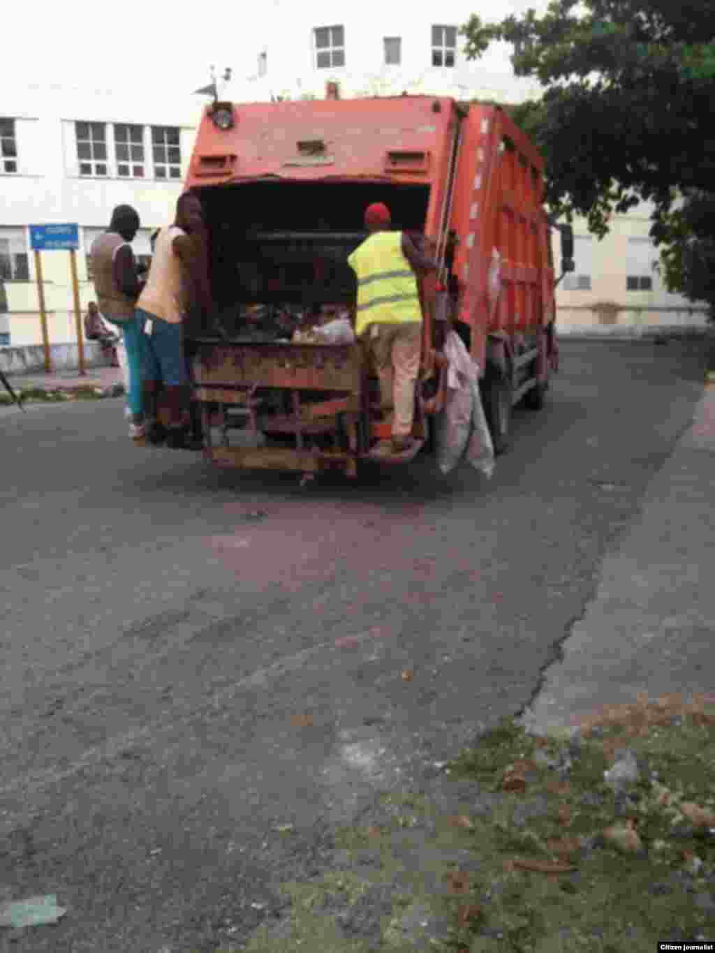 Reporta Cuba recogida de basura Martha Dominguez