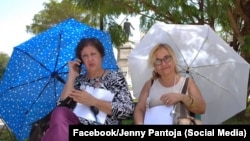 Las académicas cubanas Jenny Pantoja y Alina Bárbara López. (Facebook/Jenny Pantoja)