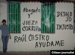 reporta cuba graffitis en Habana Yamile Bargés