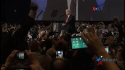 Trump defiende sus políticas migratorias en encuentro de conservadores