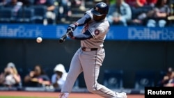 Los AStros sopesan poner a Yordán Alvarez en el mercado de canjes.