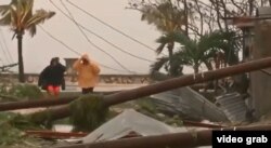 Postes de electricidad derribados en Cuba por el huracán Irma