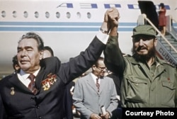 Leonid I. Brezhnev y Fidel Castro