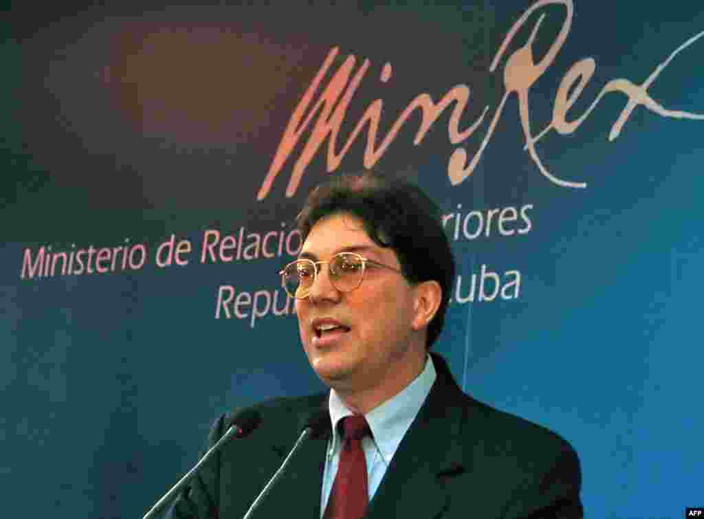 Bruno Rodríguez, cuando se desempeñaba como vicecanciller en el 2006. El diplomático&nbsp;sobrevivió la purga entre los acólitos de Roberto Robaina, en la UJC, y después la de los allegados del excanciller Felipe Pérez Roque en el MINREX.
