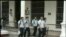 Jóvenes cubanos en Oriente revelan sus mejores perspectivas de futuro