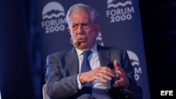 Mario Vargas Llosa, en el foro "Solidaridad Democrática en América Latina", en Santiago de Chile