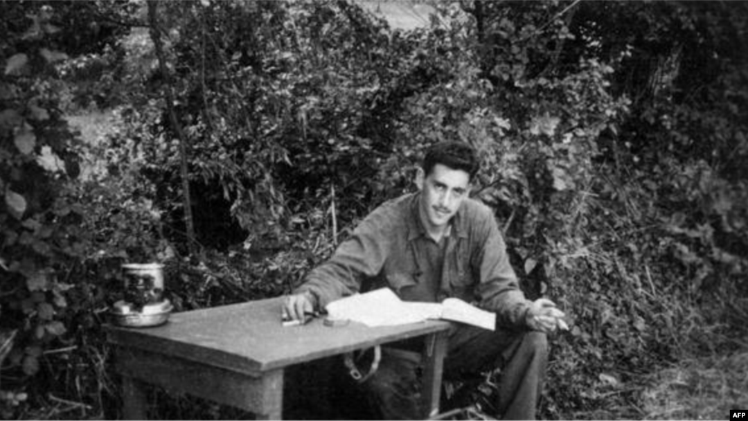  Única foto conocida de J.D. Salinger mientras escribía "El guardián en el centeno"