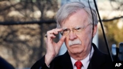 En esta imagen del 5 de marzo de 2019, el asesor de Seguridad Nacional John Bolton durante una entrevista en la Casa Blanca.