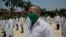 Segunda brigada médica cubana viaja a Italia. (AP/Ismael Francisco)