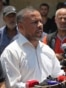 Ismail al-Thawabta, jefe de la oficina de medios del gobierno de Hamás, interviene en una conferencia de prensa en el hospital Al-Aqsa de Deir al-Balah, en el centro de la Franja de Gaza, el 6 de julio de 2026.