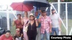 Un grupo de cubanos en Trinidad y Tobago busca asilo en EEUU.
