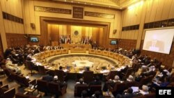  Fotografía de archivo fechada el 6 de junio de 2013 de una reunión urgente que mantuvieron los ministros de Asuntos Exteriores de la Liga Árabe en la sede central de la Liga Árabe en el Cairo, Egipto.