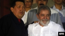 Lula en uno de sus múltiples encuentros cuando era presidente con su amigo el gobernante venezolano Hugo Chávez.