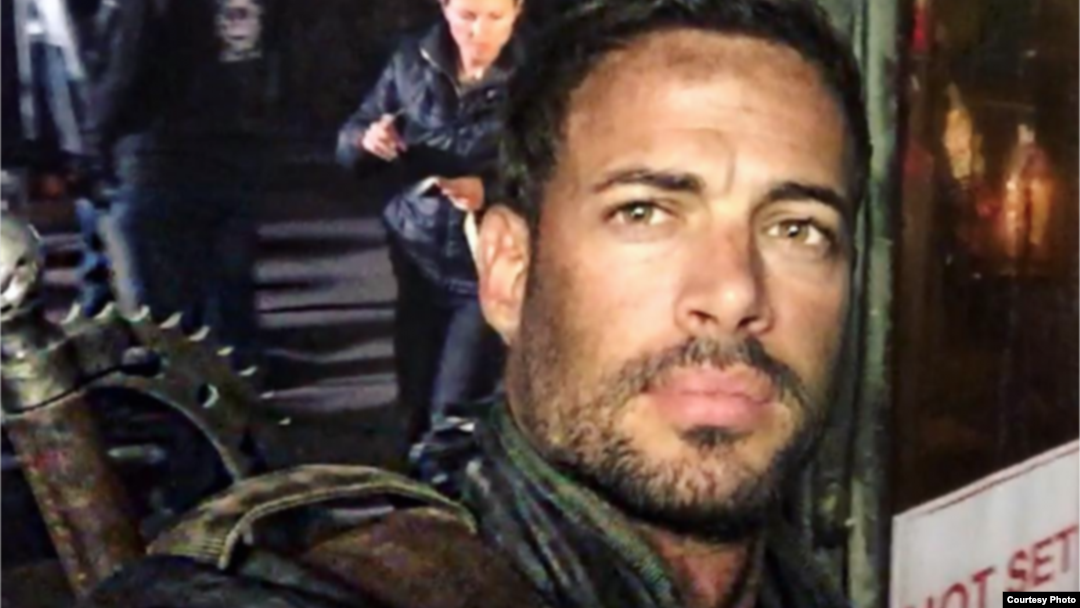 En la que podría ser su oportunidad dorada en Hollywood, William Levy mata zombis en Resident Evil; The Final Chapter.