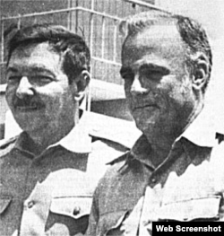 Rafael del Pino (d) junto a Raúl Castro (i). Foto de archivo.