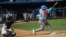 Osvaldo Vázquez batea un hit en la 55 Serie Nacional.