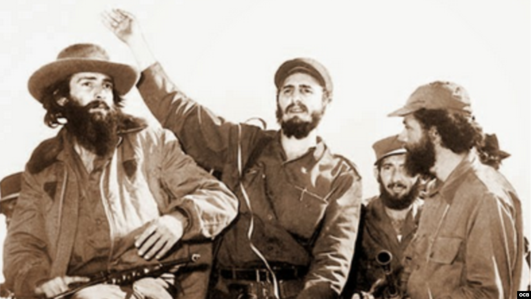 En la foto Camilo Cienfuegos, Fidel Castro y Huber Matos. 