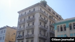 Vista del hotel Nueva Isla, en La Habana Vieja. Foto cortesía de Héctor J. Cedeño N.