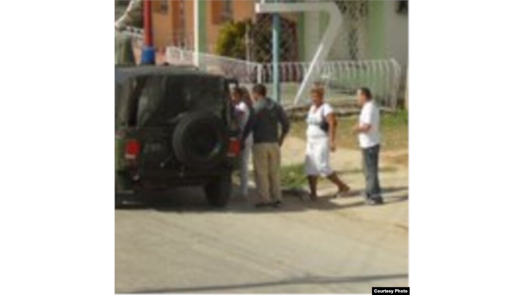 Arresto en Matanzas a Damas de Blanco.