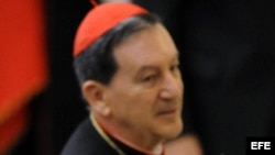 El cardenal colombiano Rubén Salazar Gómez, antes de una audiencia con el papa Benedicto XVI en el Vaticano en noviembre de 2012