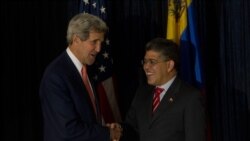 Kerry se reúne con canciller venezolano