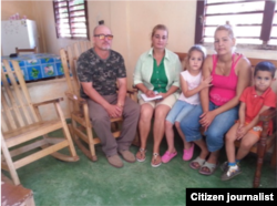 Rigoberto González Vigoa, Daudy Hermelo Lago y la acusada Lazara Yairis García Cruz con sus dos hijos