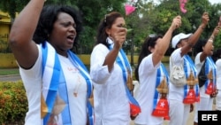 Acoso contra Damas de Blanco en 11 aniversario de la Primavera Negra