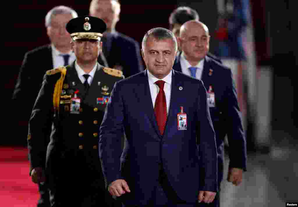 El presidente de Osetia del Sur Anatoly Bibilov asistió a la investidura de Nicolás Maduro.