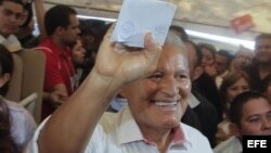 El candidato presidencial del FMLN, el ex guerrilero Salvador Sánchez Cerén.