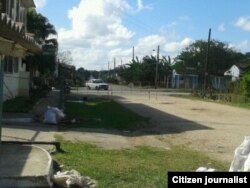 Vigilancia policial impide la llegada de personas a la casa donde reside Antúnez