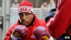 Archivo: Boxeador cubano Odlanier Solis durante un entrenamiento 