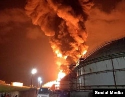 Incendio desata un infierno de llamas en base de supertanqueros de Matanzas. (Foto: Facebook Canal Caribe)