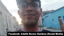 El activista cubano Adelth Bonne Gamboa tiene prohibido salir de Cuba y ha sido amenazado con el nuevo código penal.