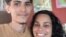 Raisa Velázquez junto a su hijo, Josué Menéndez. (Foto: CubaNet)