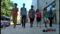 Decenas de artistas dentro y fuera de Cuba apoyan la independiente Bienal 00