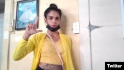 Mayelín Rodríguez Prado denunció en redes el maltrato policial a menores de edad en la protesta popular de Nuevitas, Camagüey y fue sentenciada a 15 años de cárcel. La joven ha perdido la comunicación con su abogado defensor. (Foto: Twitter)
