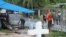 Migrantes cubanos en Panamá, a la espera de ser reubicados en hoteles, luego de abandonar los albergues que dispuso el gobierno istmeño para ellos.